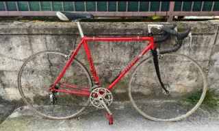 Bicicletta Corsa Rossa Specialized