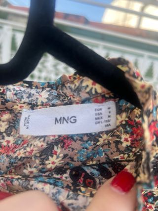 Vestido estampado floral entretiempo