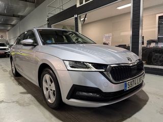 Skoda Octavia 2022 1.5tsi 150cv Dsg