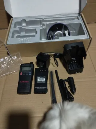 Emisora portátil Entel SUBMERSIBLE