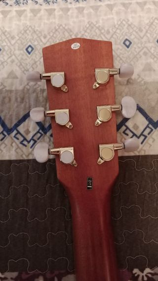 Guitarra Acústica Harley Benton