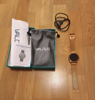 Reloj inteligente dorado Valdus L60 Pro.