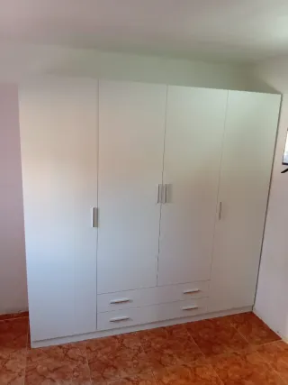 Armarios nuevos 4 puertas blanco madera