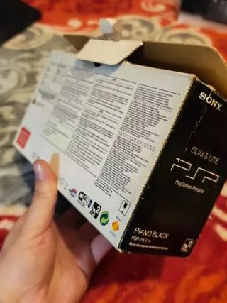Caja PSP Slim 2004 Sony Piano Black