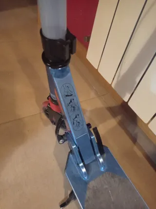 Patinete Oxelo. Plegable y Regulable. Para niños.