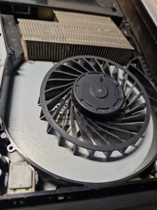 Limpieza y mantenimiento PS4 y PS5