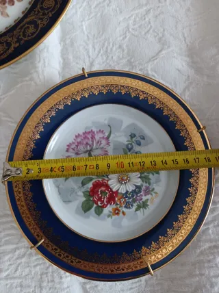 Conjunto de tres Platos Porcelana Limoges Flores