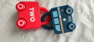 Coches Montessori con llaves