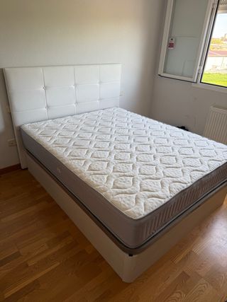 CANAPES, COLCHONES, CABECEROS