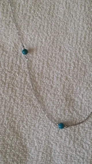 Collana lunga con perline turchesi