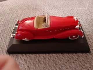 Coche de colección Packard V12 LeBaron 1934
