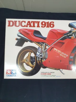Maqueta Tamiya Ducati 916 Moto Escala 1/12