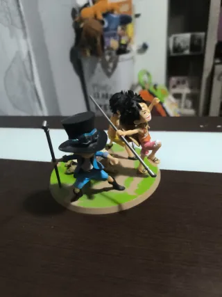 Figuras Hermanos One Piece