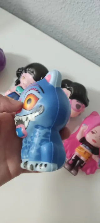 Muñecos Kpop Squishy Guerreras