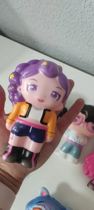 Muñecos Kpop Squishy Guerreras