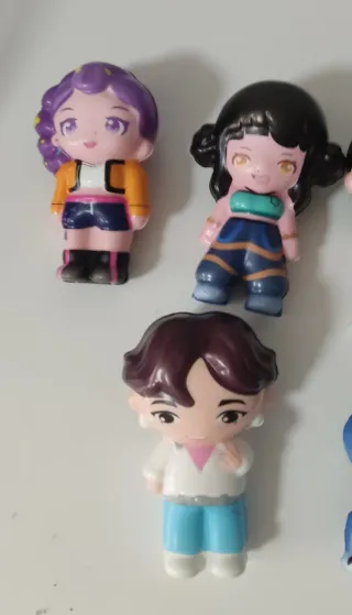 Muñecos Kpop Squishy Guerreras