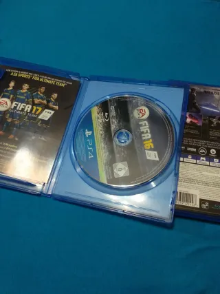 Star Wars Jedi Fallen Order y FIFA 17 PS4