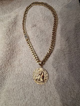 CADENA LAMINADA EN ORO 18k con Colgante Virgen