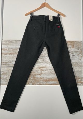 Pantalón chino negro Levi’s Standard NUEVO