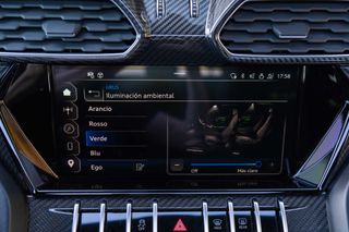 LAMBORGHINI URUS PERFORMANTE 666 CV