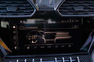 LAMBORGHINI URUS PERFORMANTE 666 CV