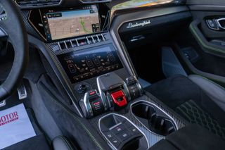 LAMBORGHINI URUS PERFORMANTE 666 CV