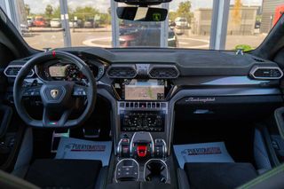 LAMBORGHINI URUS PERFORMANTE 666 CV