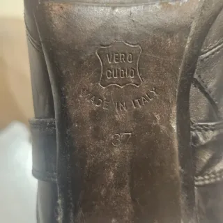 Luca del Monte Botines Vintage Negros de Piel Tacó