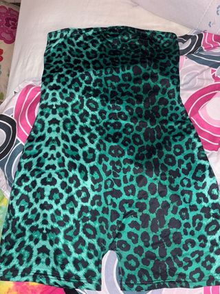 Mono corto leopardo verde