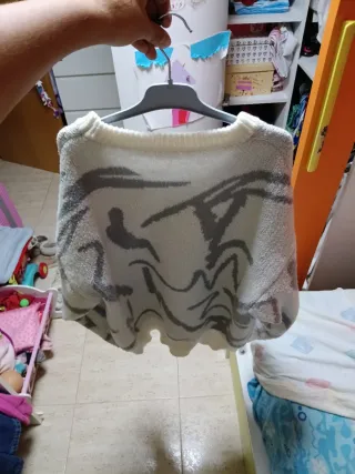 Jersey Shein blanco y gris estampado