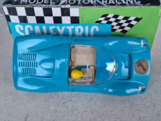 SCALEXTRIC FERRARI 330 GT