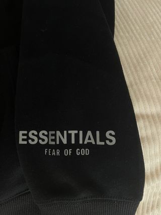 Sudadera Essentials Negra de hombre