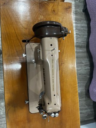Máquina de coser Singer antigua