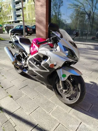 Honda CBR 600F4i