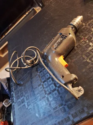 Taladro Black & Decker BD601
