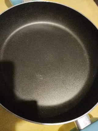 Pentola antiaderente manici blu