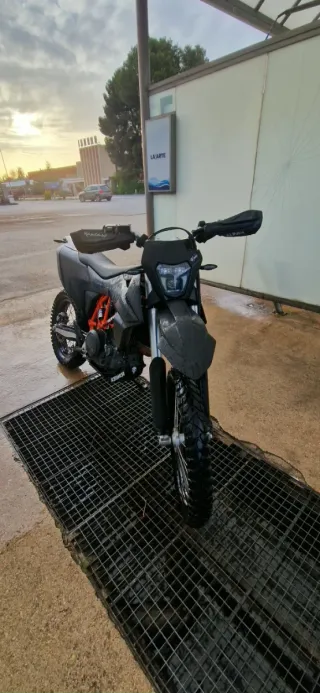 KTM 690 Enduro 2023 - 20.000 km