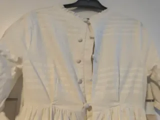 Vestido de comunión blanco roto
