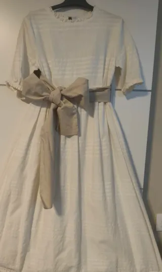 Vestido de comunión blanco roto