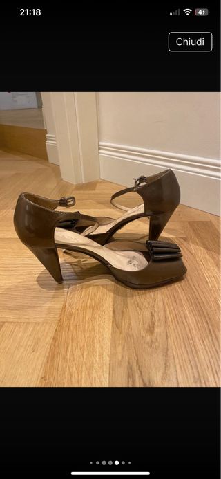 Scarpe Prada marroni con fiocco