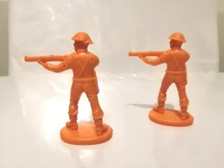 Soldatini di plastica con bandiera - Vintage 80