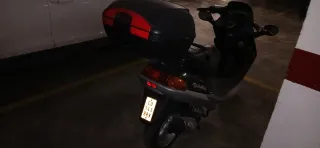 Scooter Kymco 49cc Negra/Gris