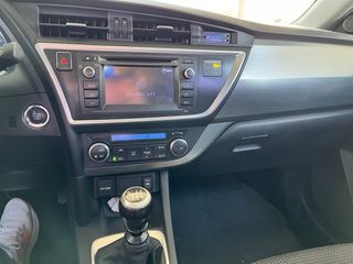 Toyota Auris 2013