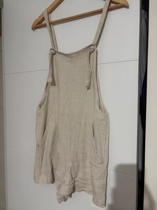 Mono corto Stradivarius beige