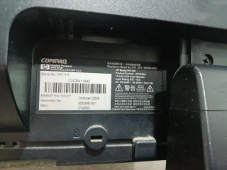 Monitor Compaq FP 1706 Plata