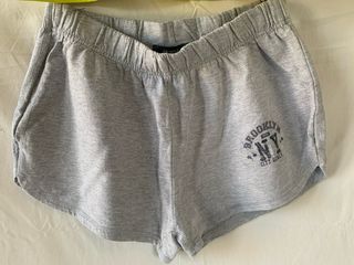 Set donna M: canotta fluo e shorts grigi