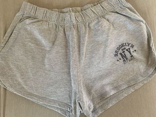 Set donna M: canotta fluo e shorts grigi