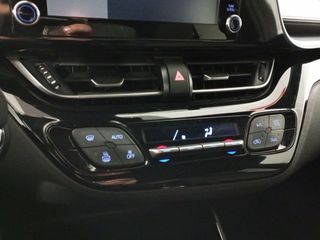 Toyota C-HR 1.8 125H Advance 90 kW (122 CV)