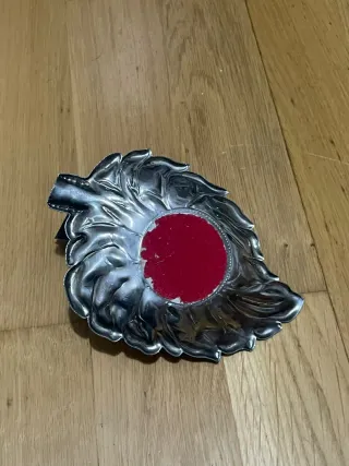 Lote 2 bandejas y 1 incensario metal