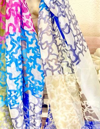 Pañuelo estampado multicolor